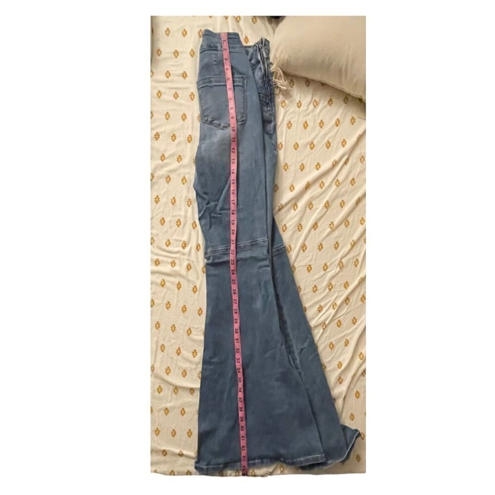Jealous Tomato Flare Jeans from Von Maur, Size Small - Picture 9 of 13